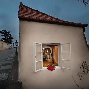 **** Szálloda Design Neruda Csehország