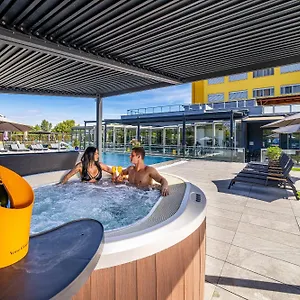 *** Szálloda Aura Design & Garden Pool Csehország